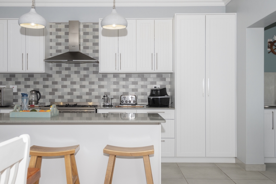 4 Bedroom Property for Sale in Myburgh Park Western Cape